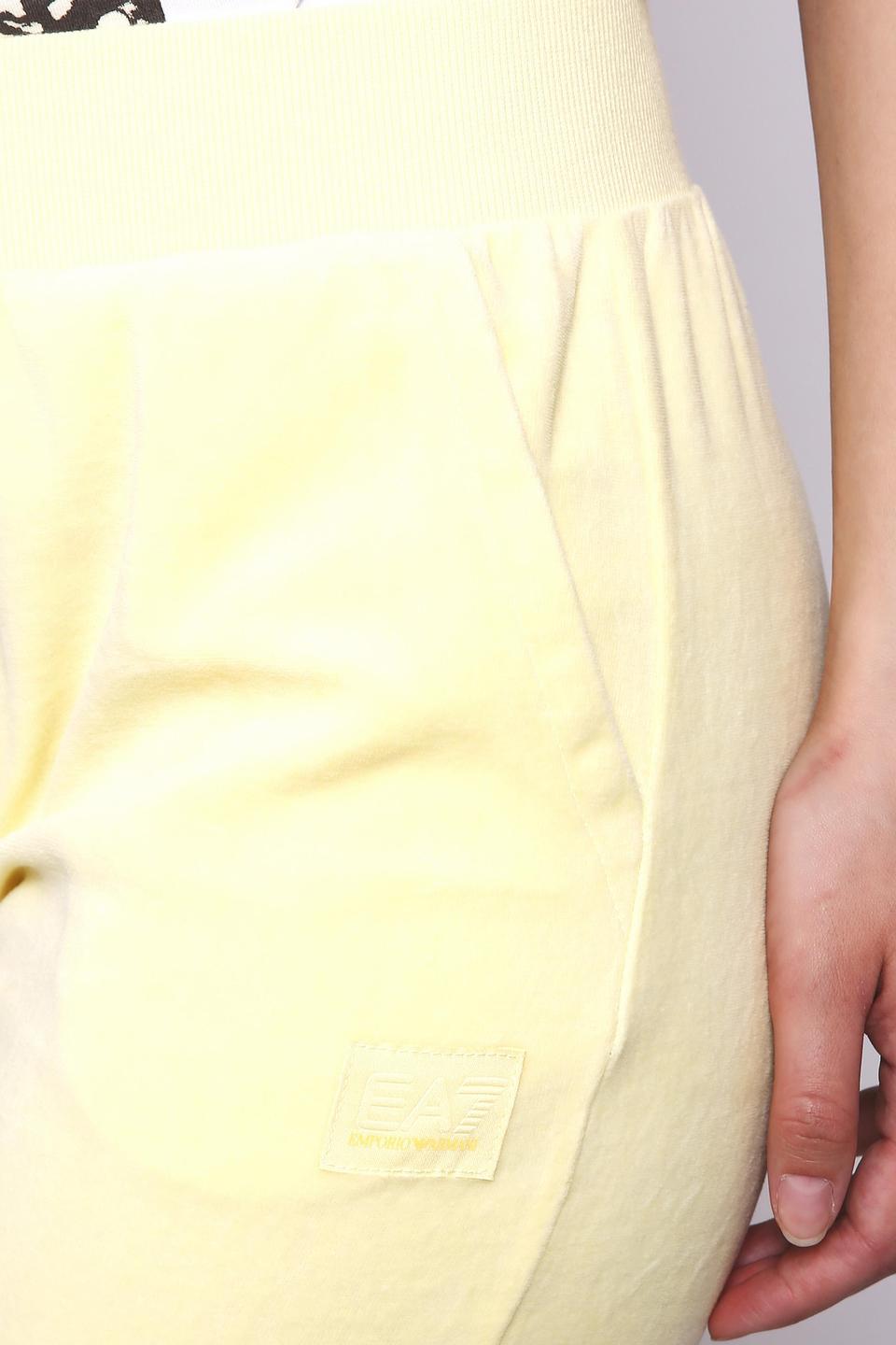 Спортивный костюм EA7 жёлтый