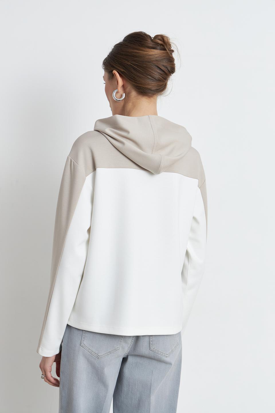 Пуловер Monari с вышивкой бежевый