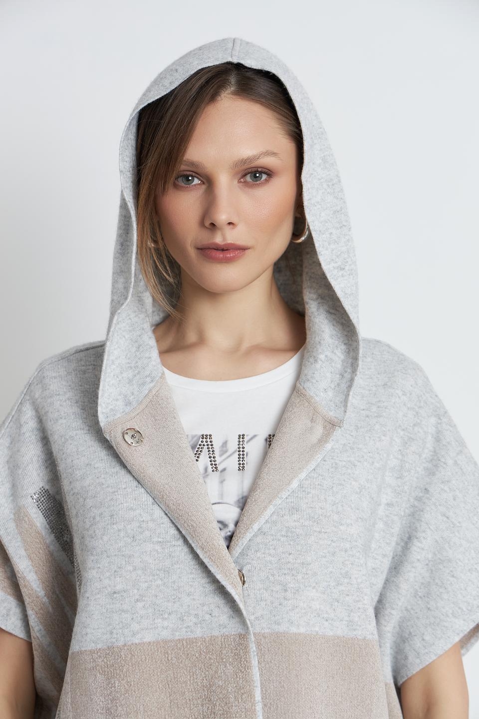 Жилет Monari с капюшоном бежево-серый