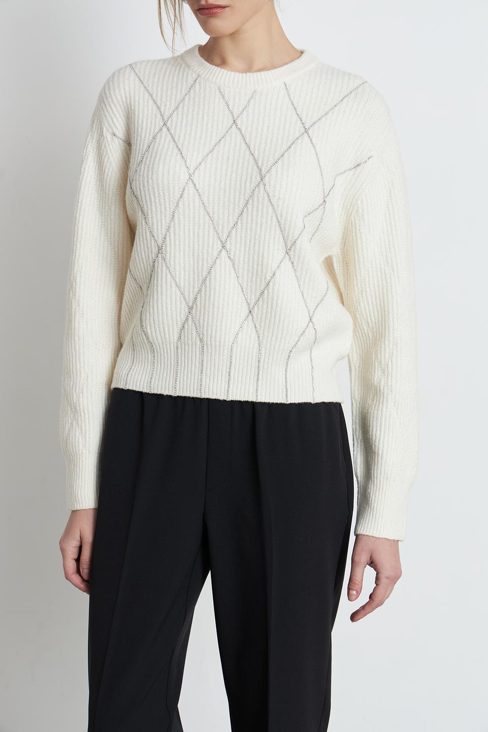 Пуловер Oui с ромбами кремовый