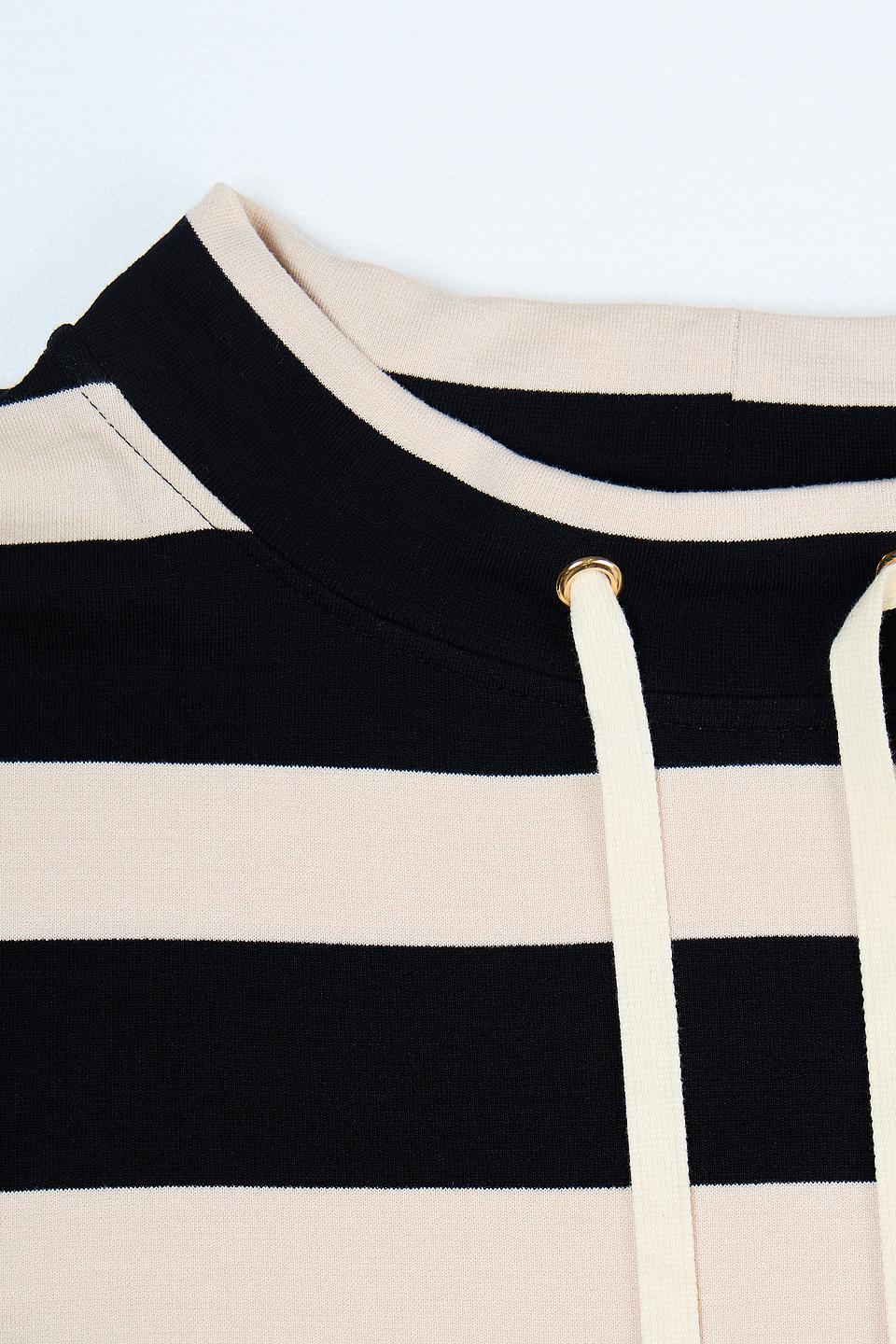 Футболка Pezzo в полоску с капюшоном