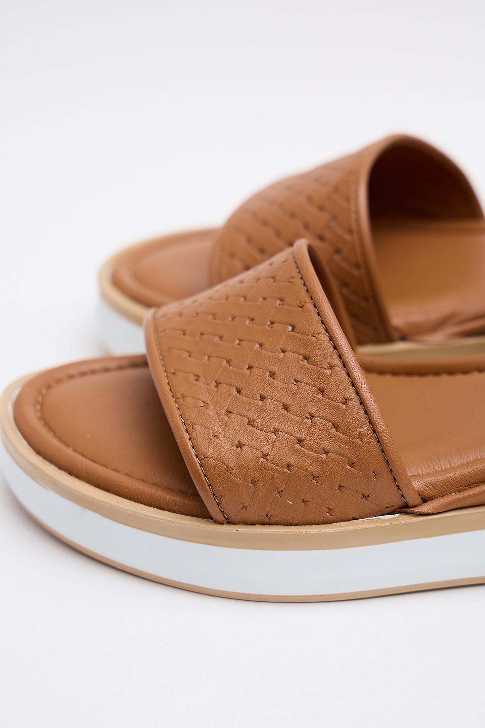 Сандалии Unisa плетеные коричневые