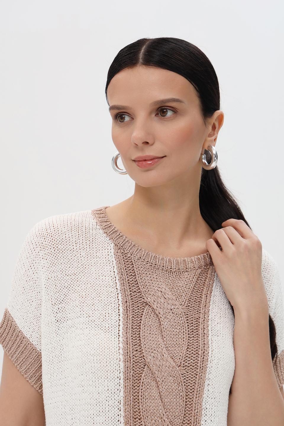 Пуловер Pezzo с косами бежевый