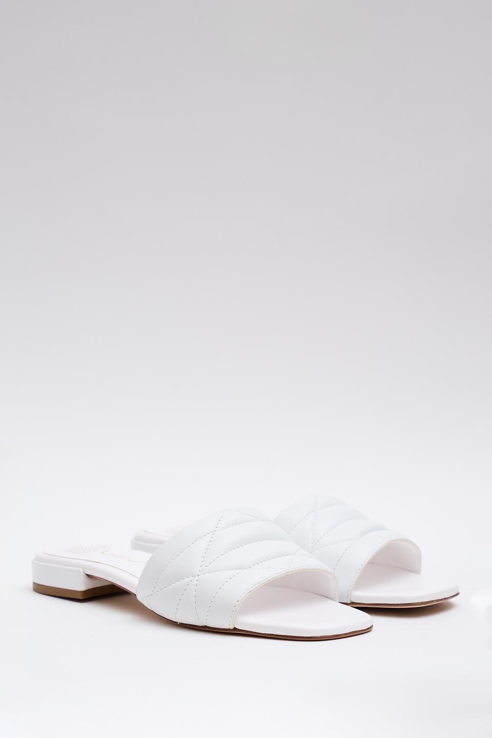 Слайдеры Unisa стеганые белые