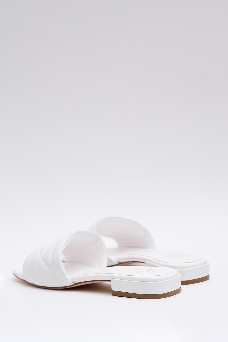 Слайдеры Unisa стеганые белые