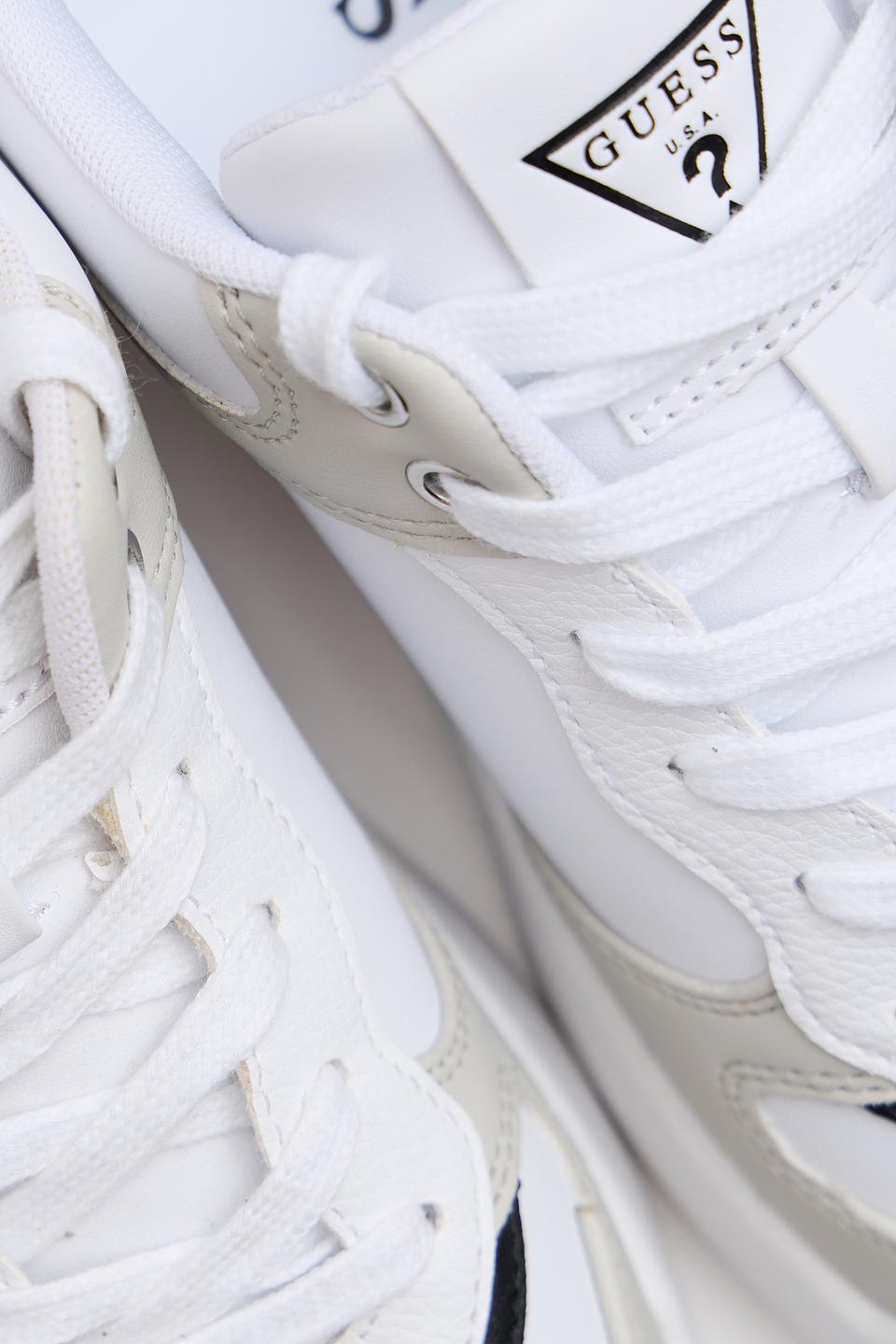 Кроссовки Guess с логотипом белые