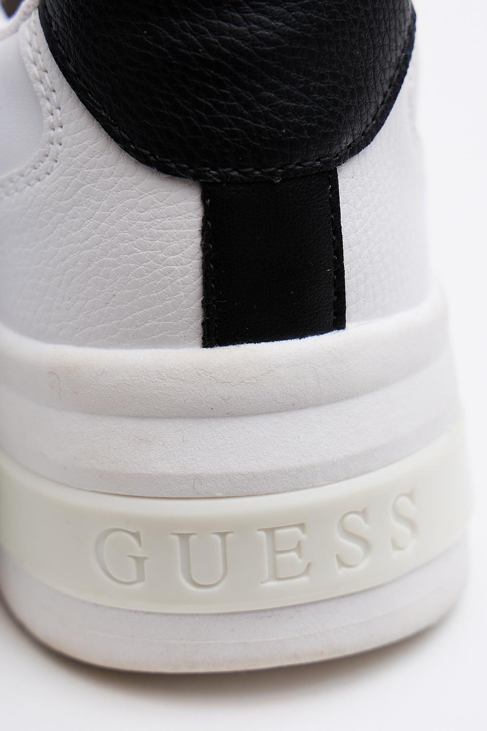 Кроссовки Guess с логотипом белые