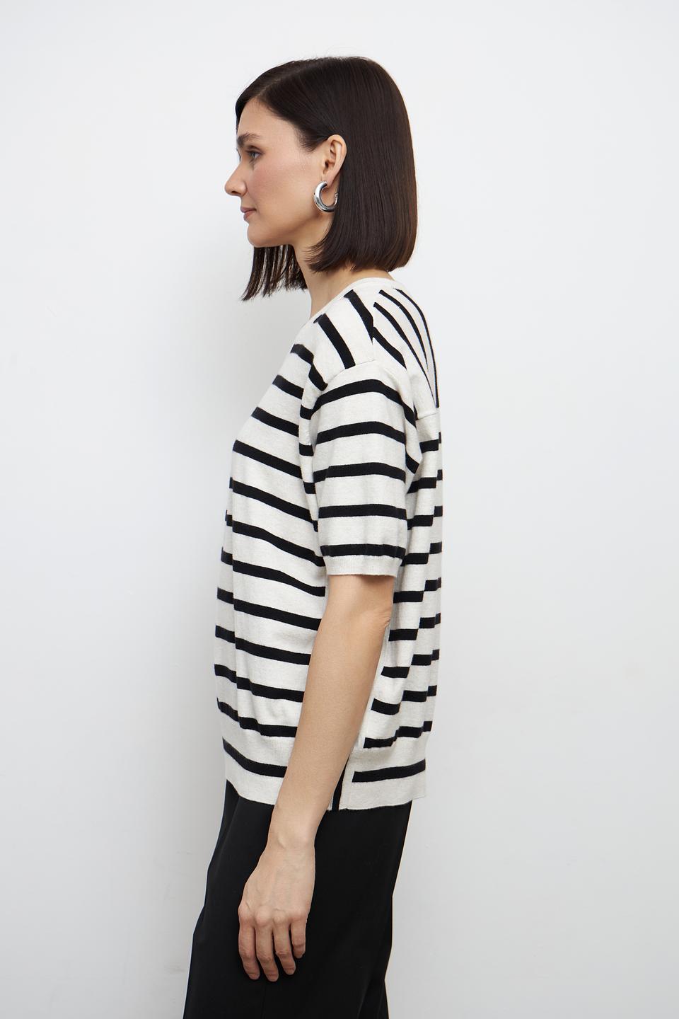 Пуловер Oui в полоску бежево-чёрный