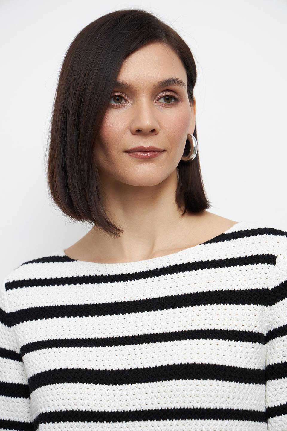 Пуловер Oui в полоску