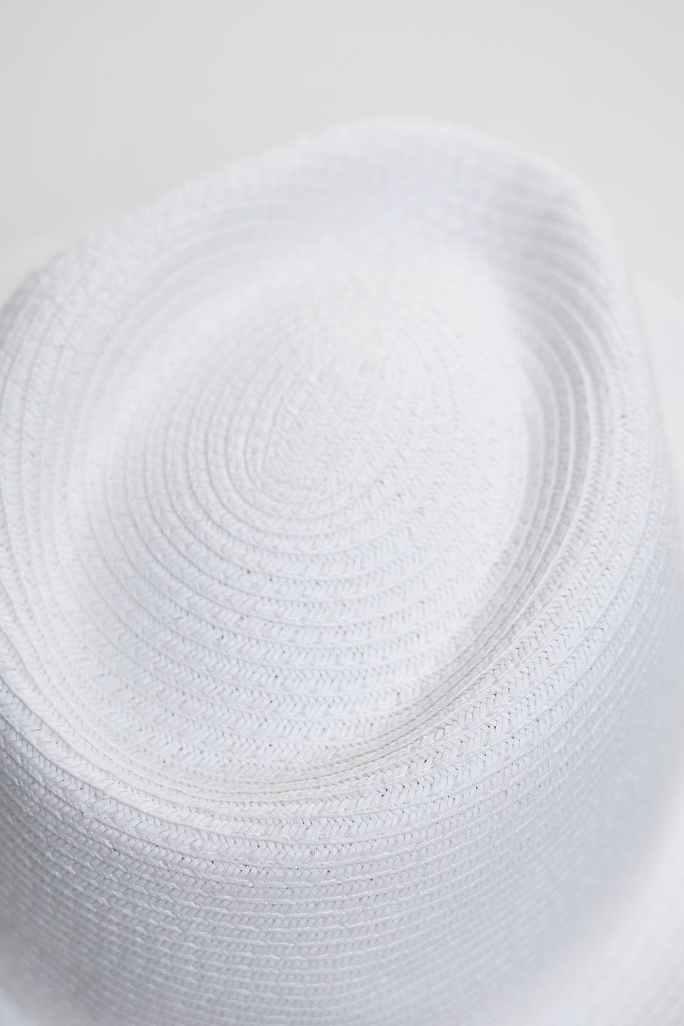 Шляпа Seeberger белая бумажная