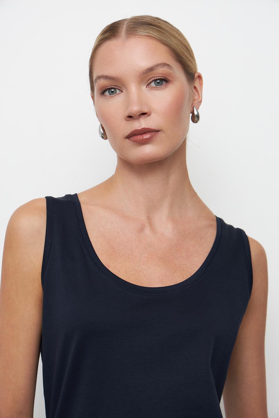 Топ женский Clarina базовый чёрный