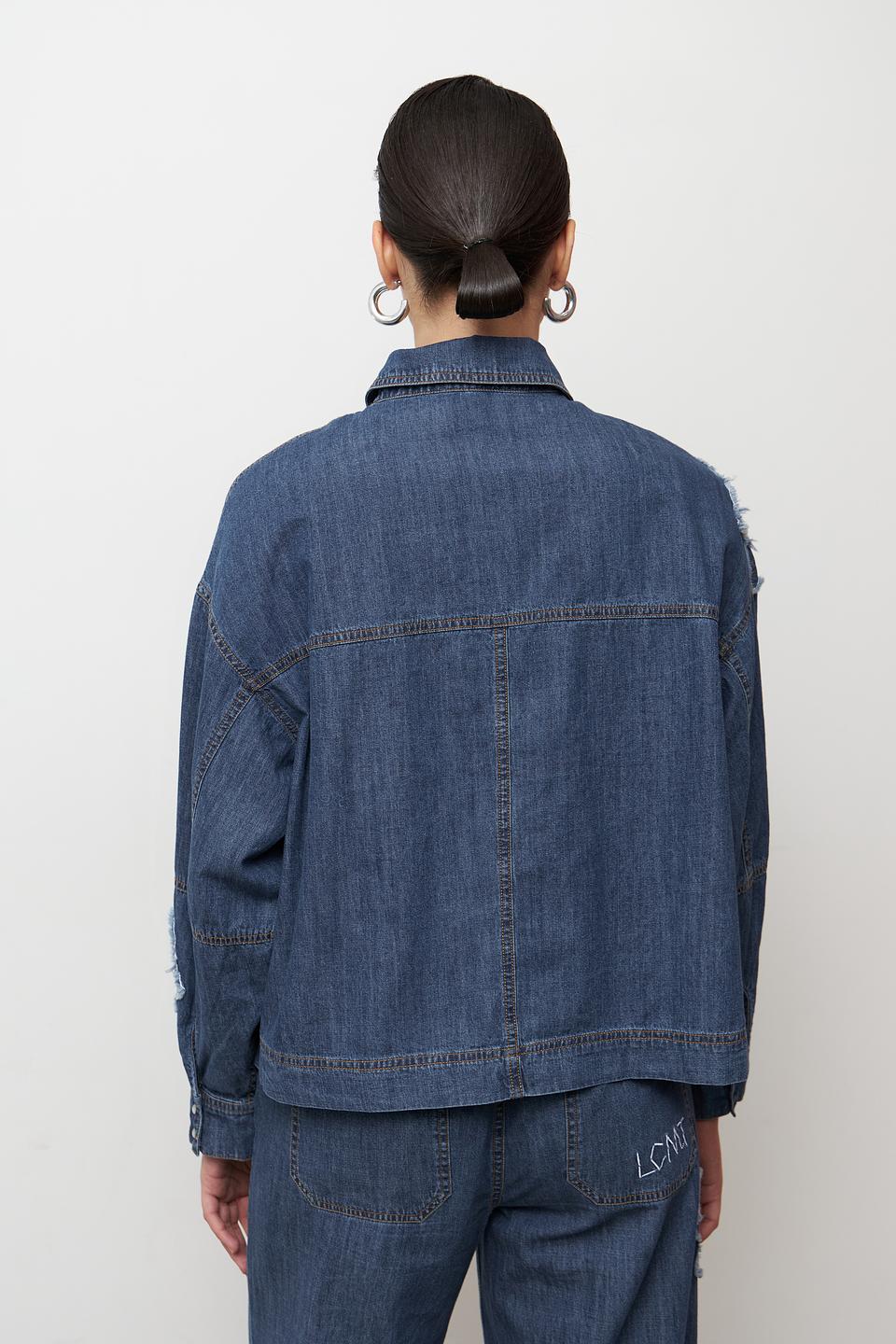 Блуза Lecomte джинсовая с вышивкой