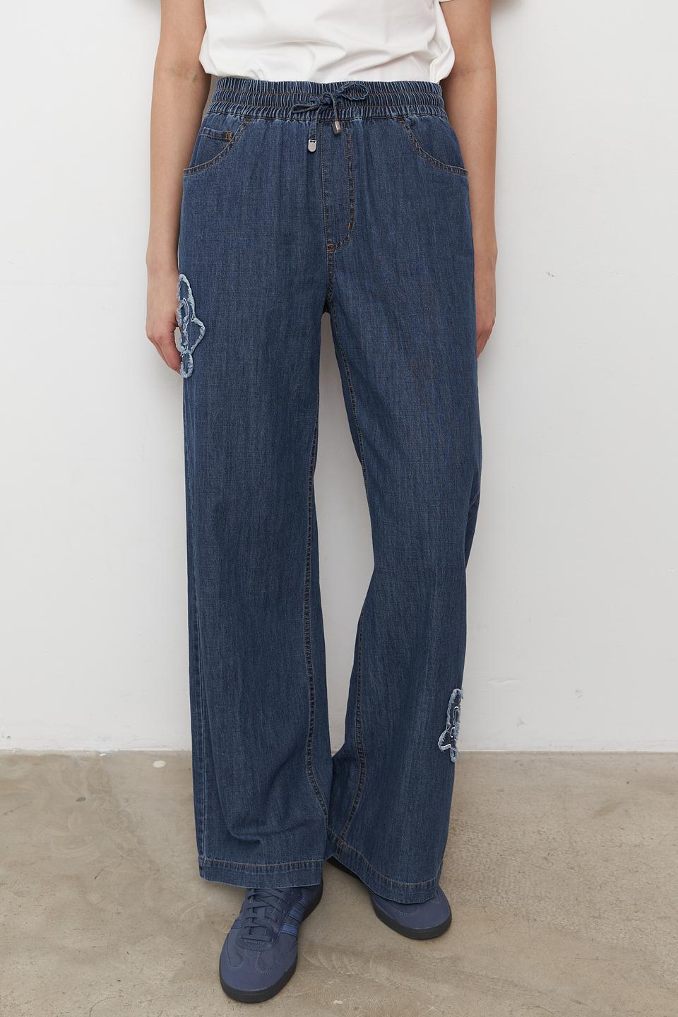 Джинсы Lecomte с вышивкой