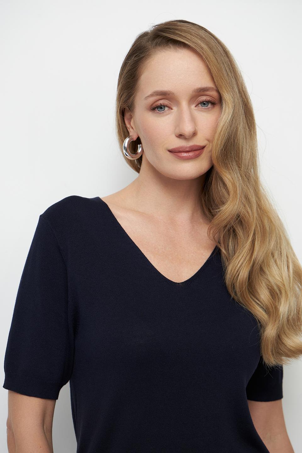 Пуловер Betty and Co V-образный вырез тёмно-синий