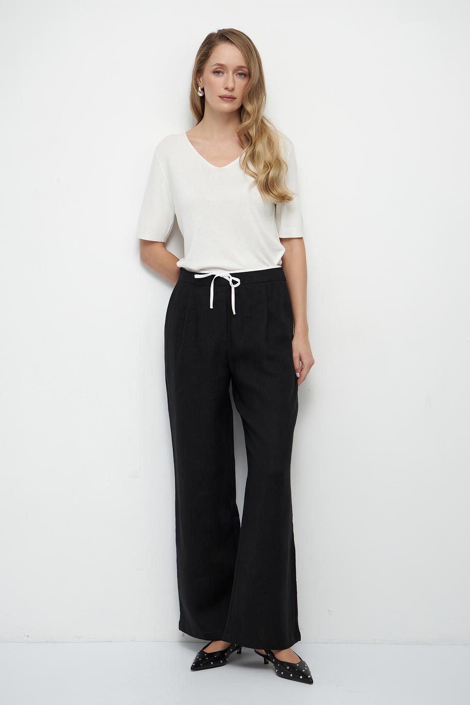 Пуловер Betty and Co белый V-образный