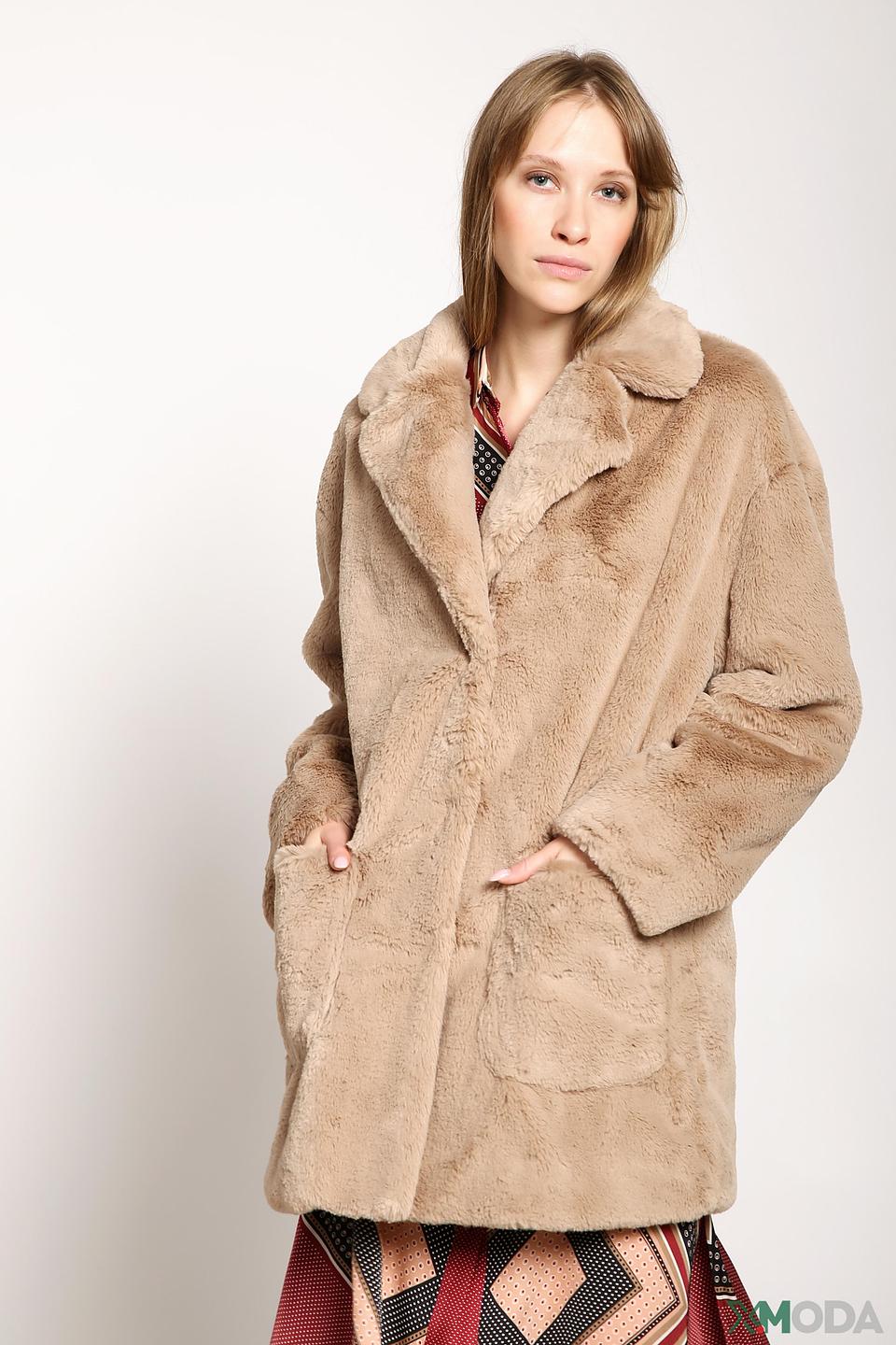 Шуба Blumlein and Lang бежевая