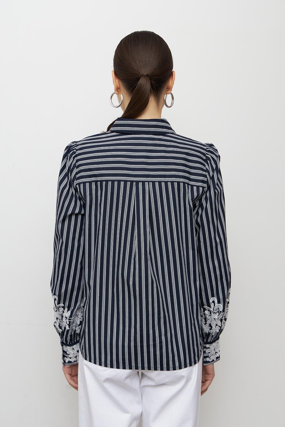 Блуза Monari в полоску с вышивкой