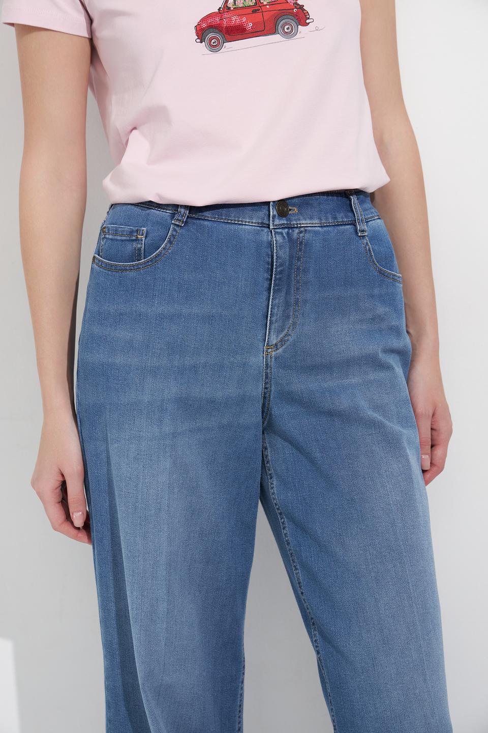 Джинсы Gardeur с вышивкой