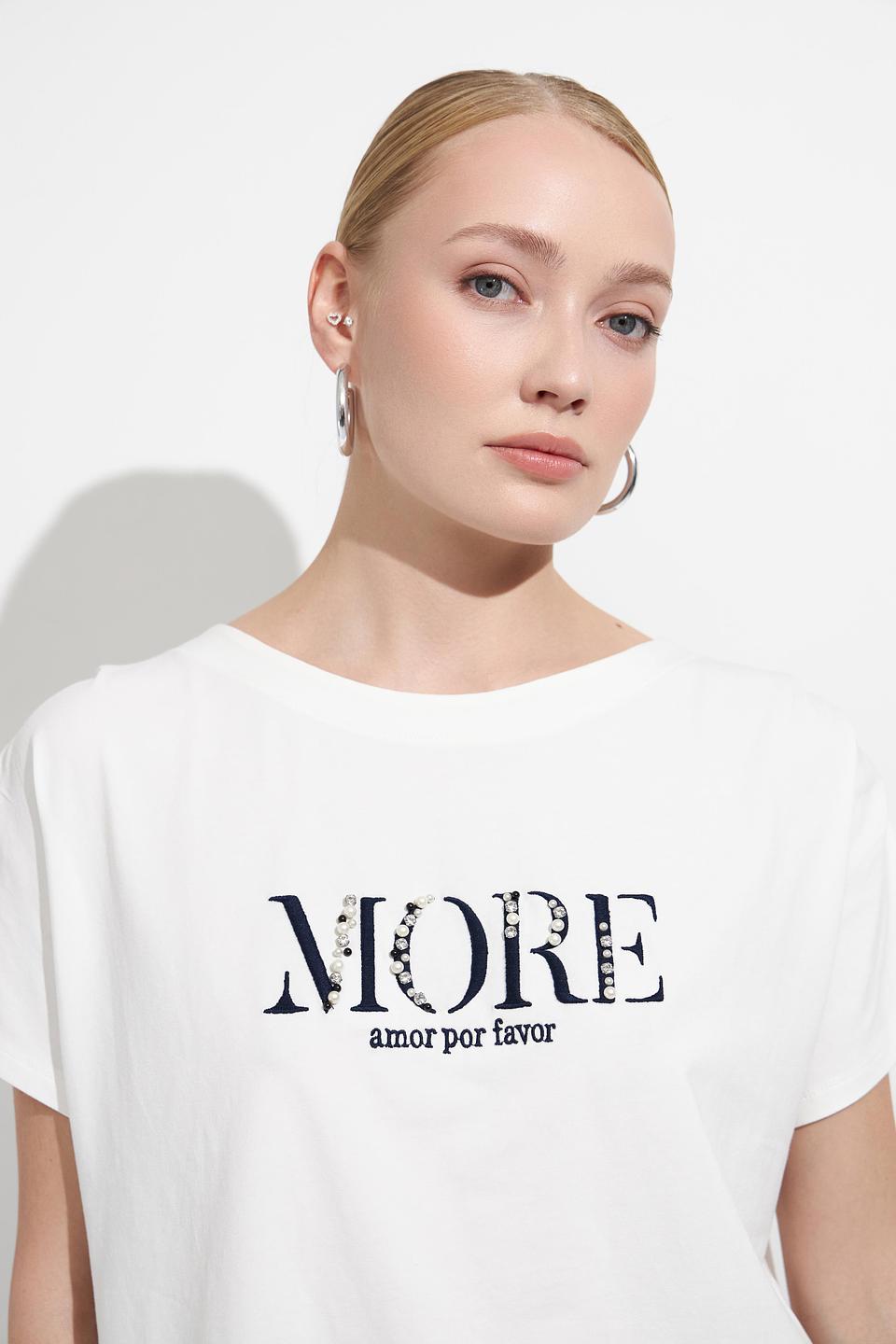 Футболка MORE and MORE с логотипом