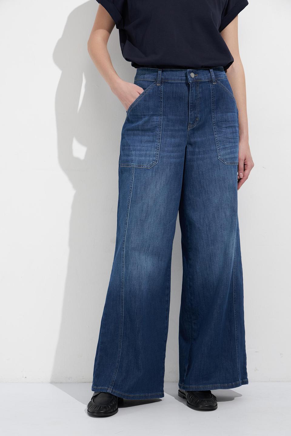 Джинсы клеш Angels с вышивкой