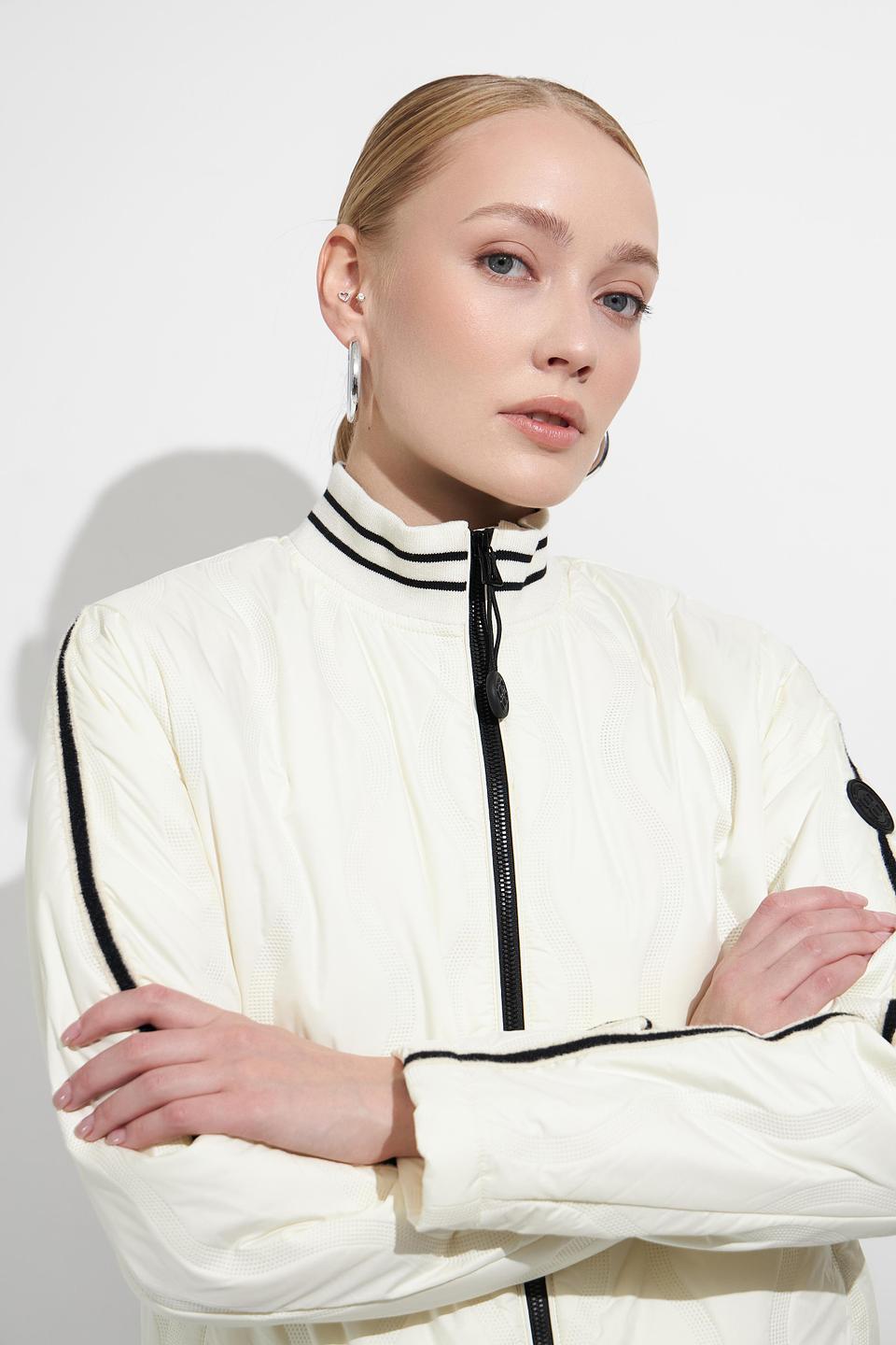 Куртка District стеганая белая