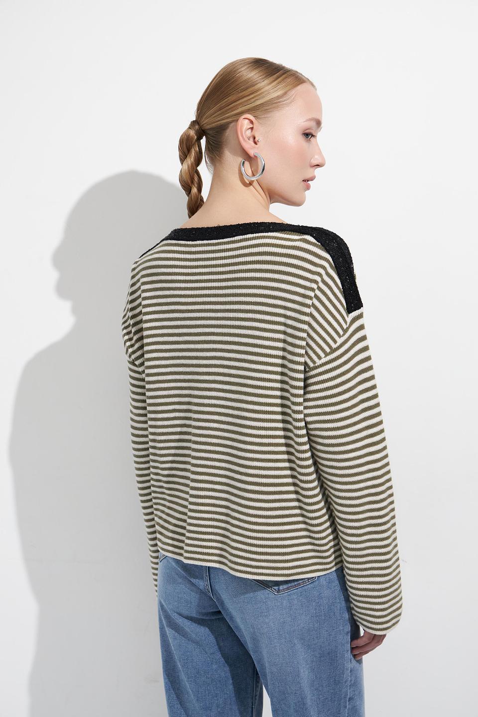 Пуловер Oui в полоску с пайетками