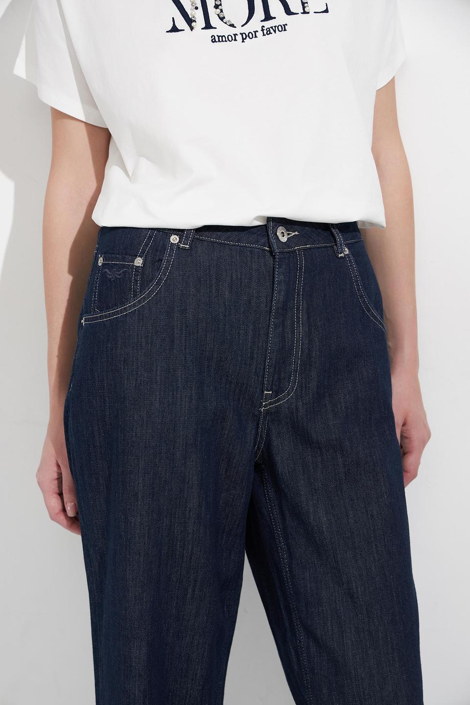 Джинсы Marc Aurel с вышивкой