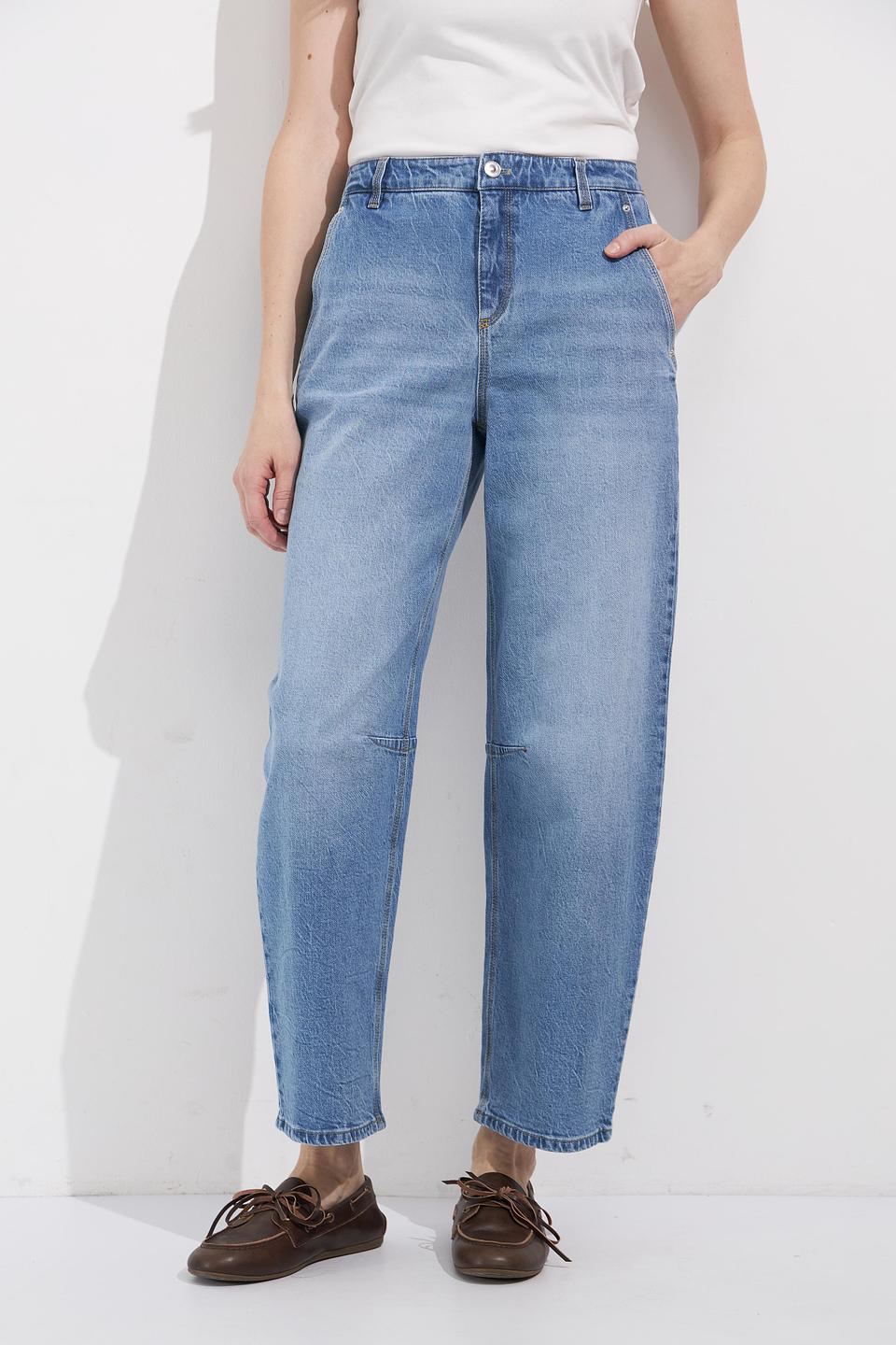 Джинсы Gardeur с вышивкой голубые