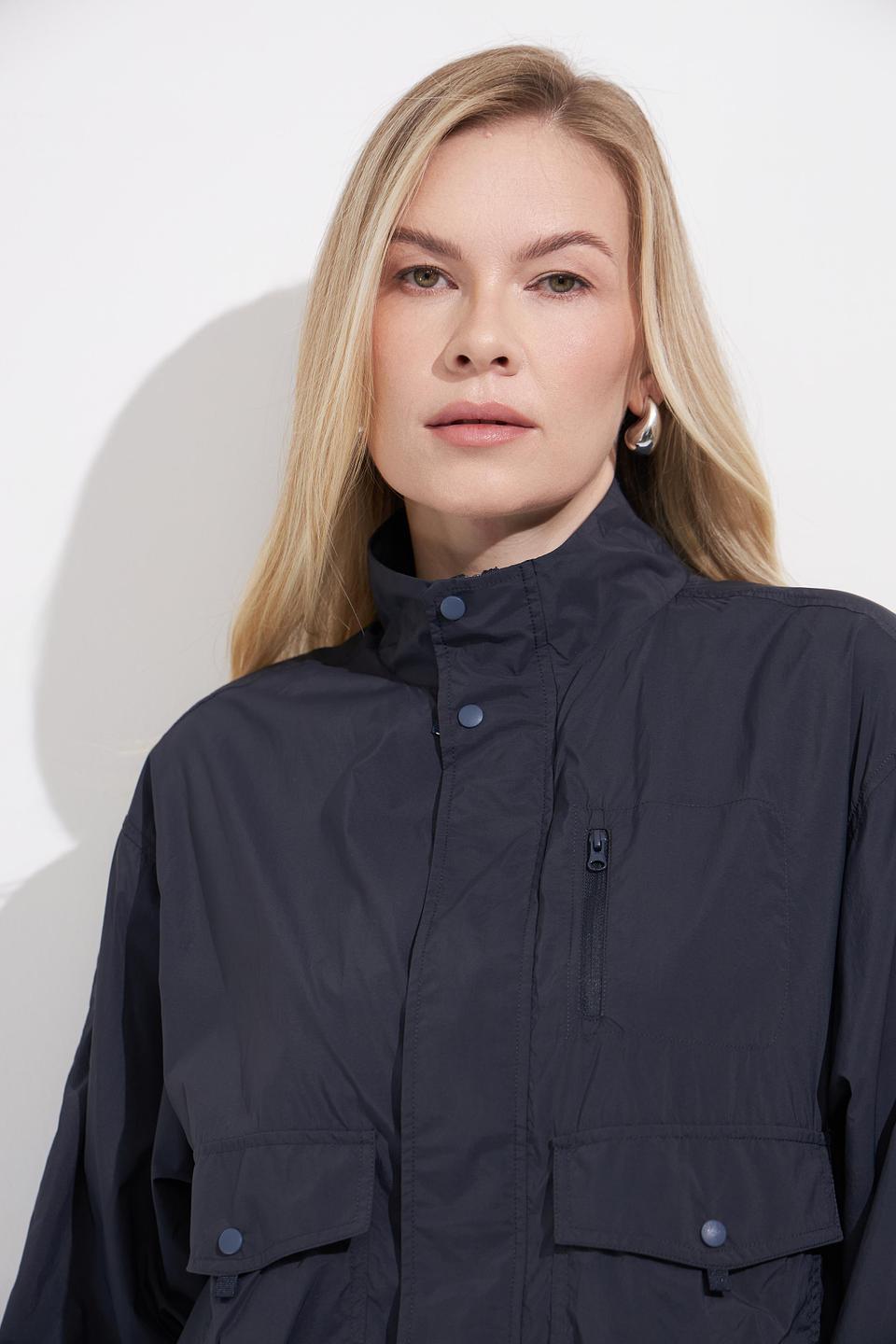 Куртка Catnoir чёрная с отделкой