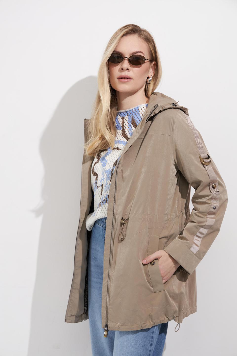 Куртка ветровка Betty Barclay бежевая