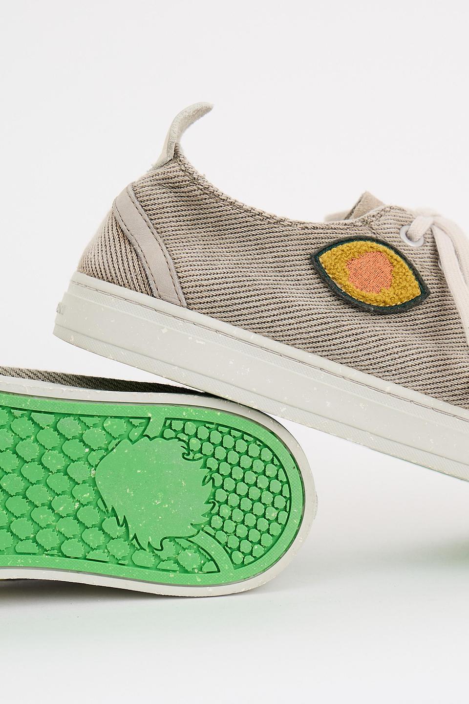 Сникерсы Satorisan с нашивкой