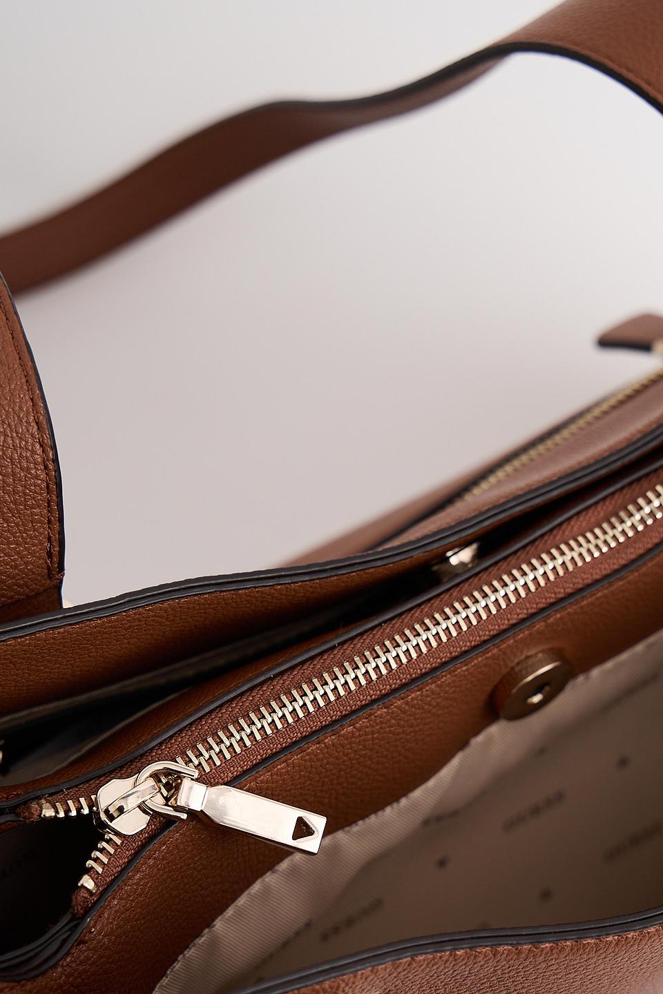 Сумка Guess коричневая с декором