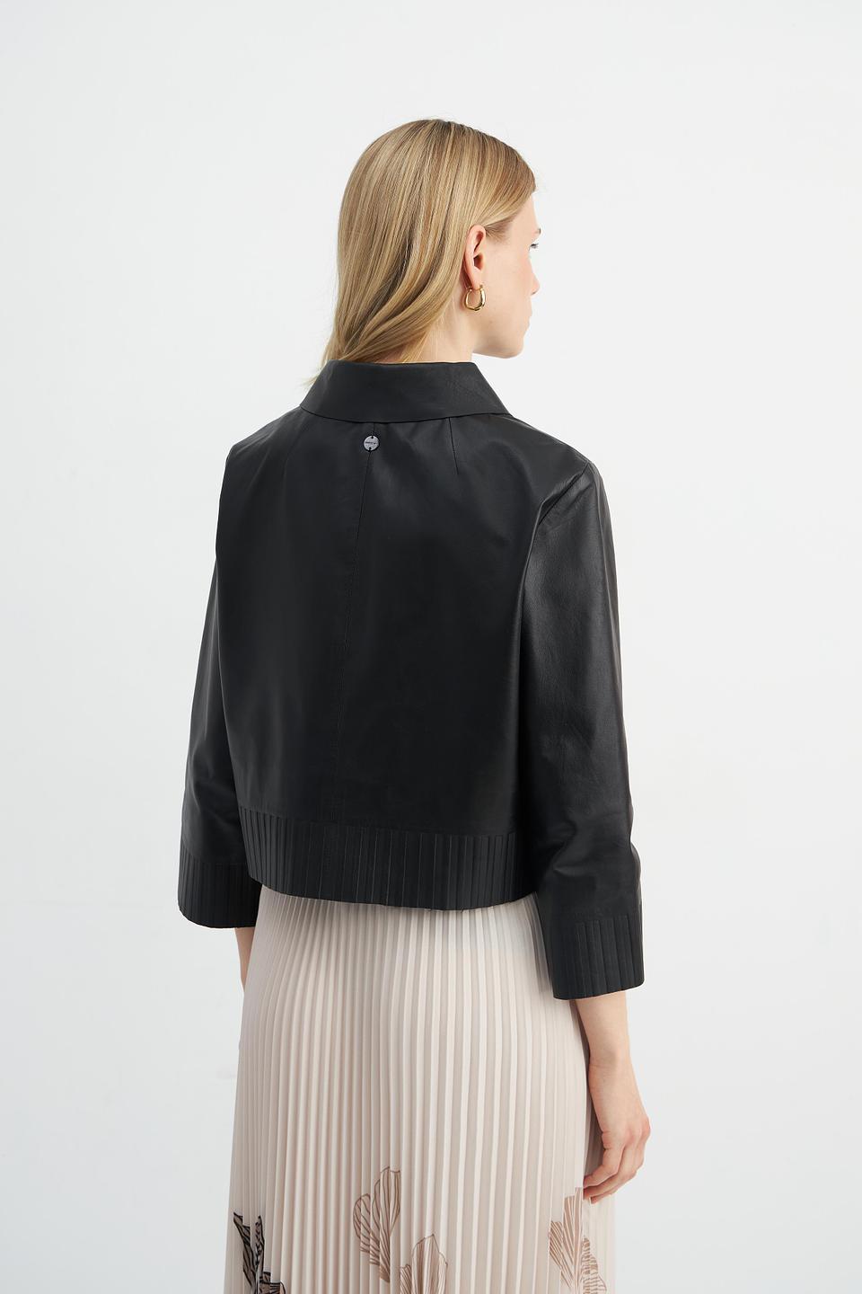 Кожаная куртка Marc Cain с отделкой