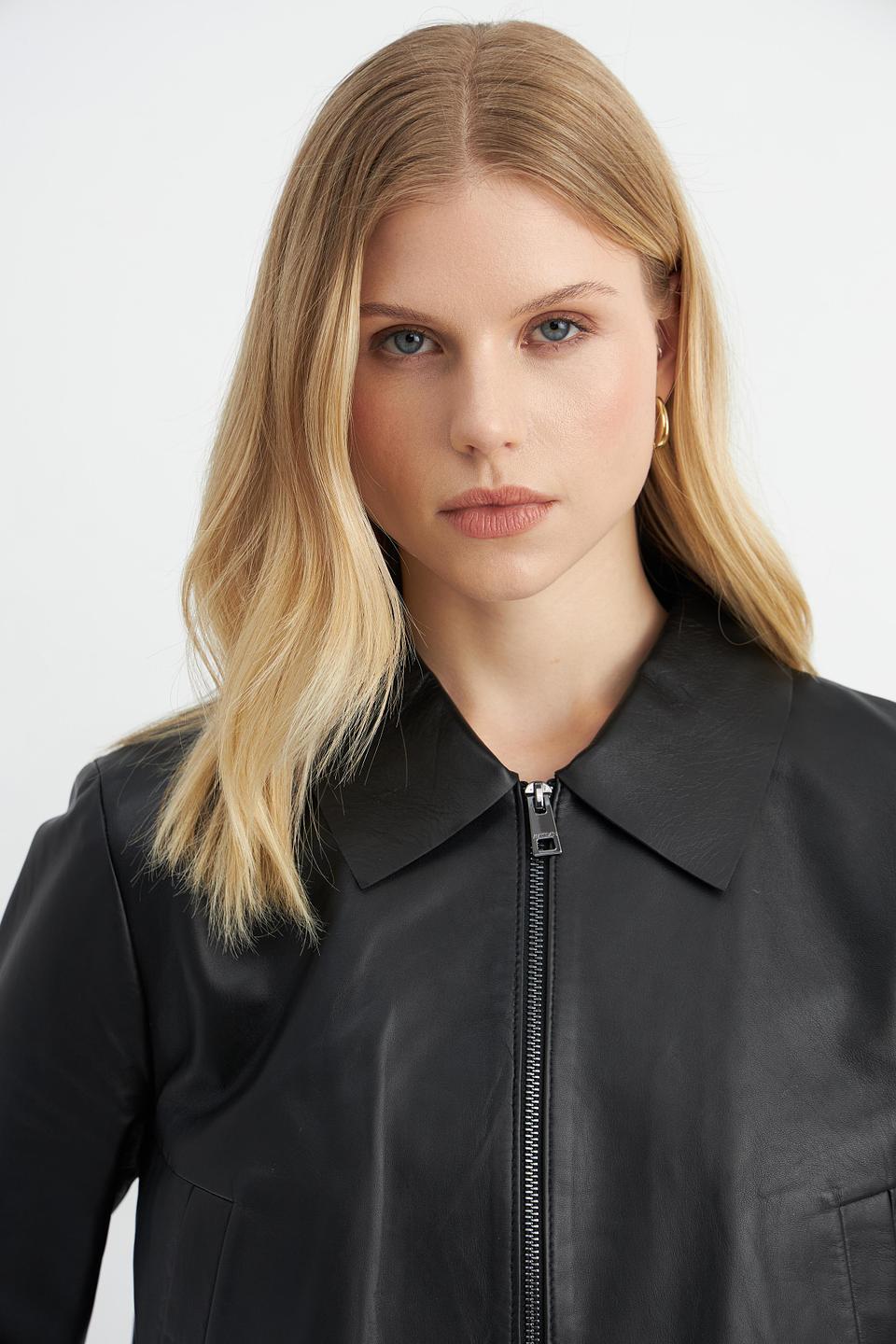 Кожаная куртка Marc Cain с отделкой