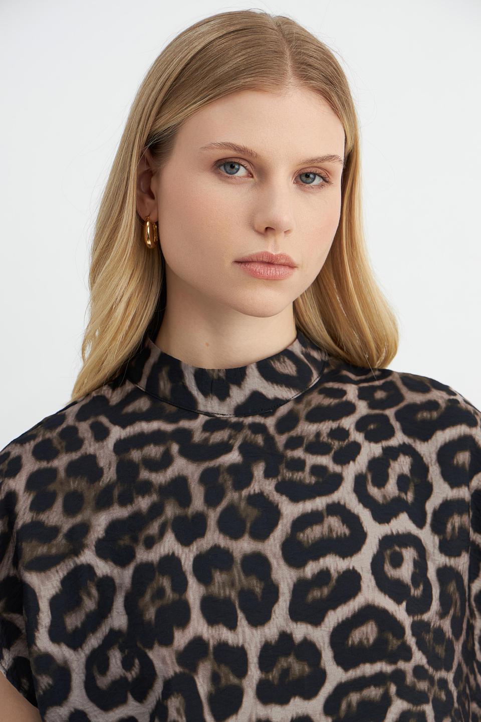 Блуза Catnoir с леопардовым принтом