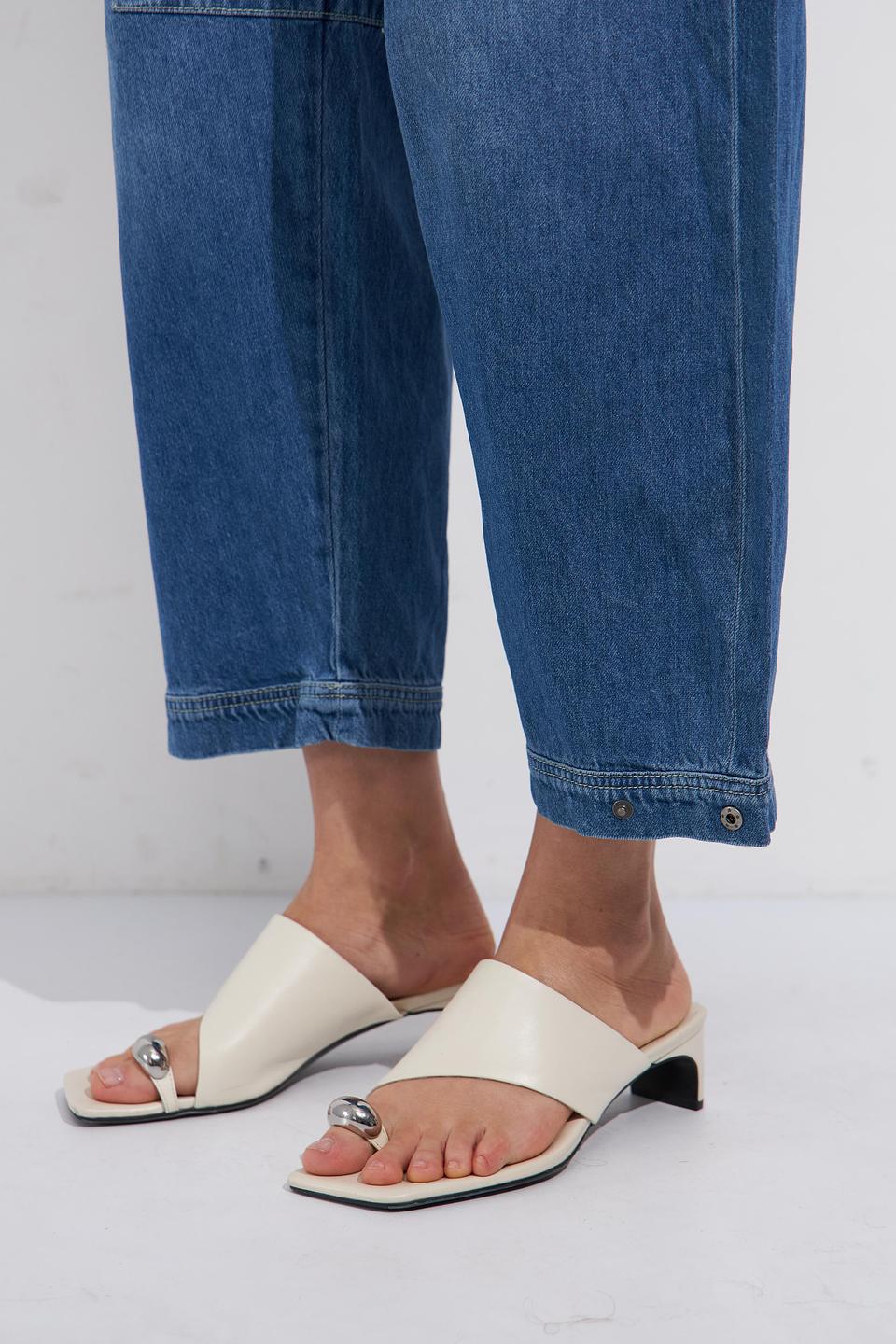 Джинсы Lecomte шаровары с вышивкой