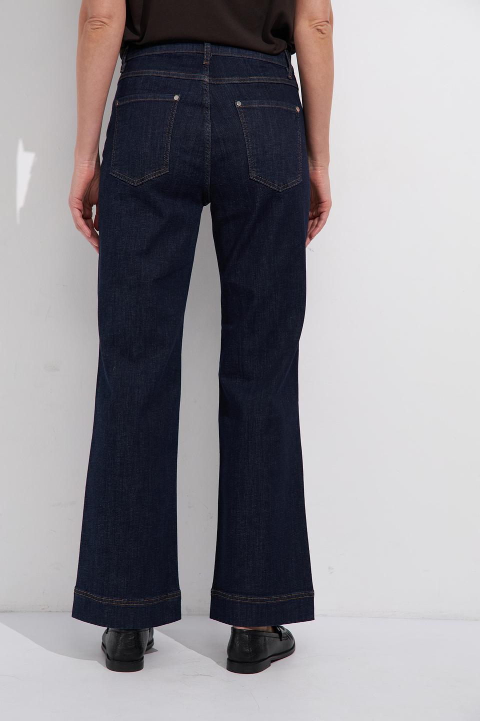 Джинсы Monari с декоративной вышивкой