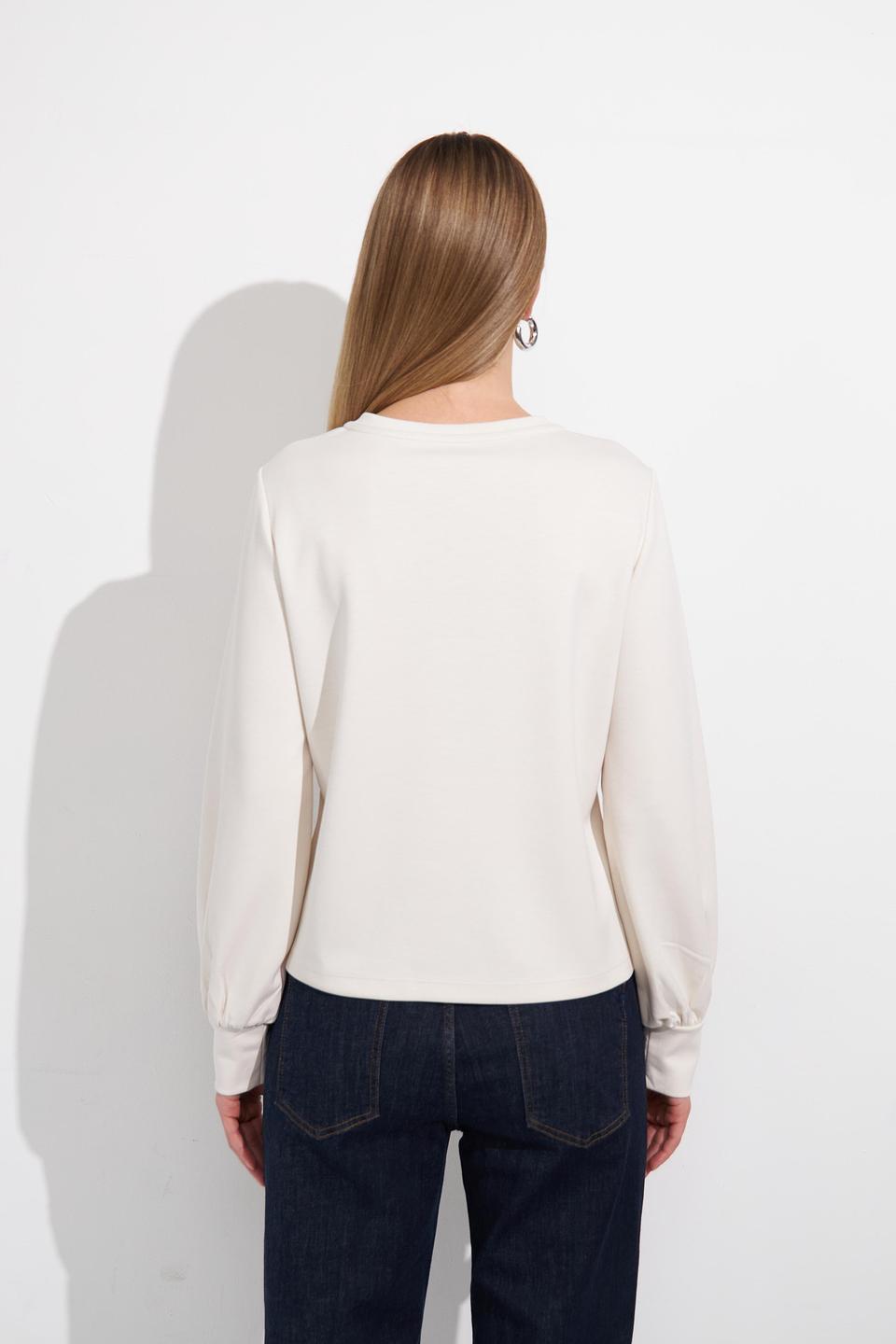 Пуловер Monari с камнями кремовый