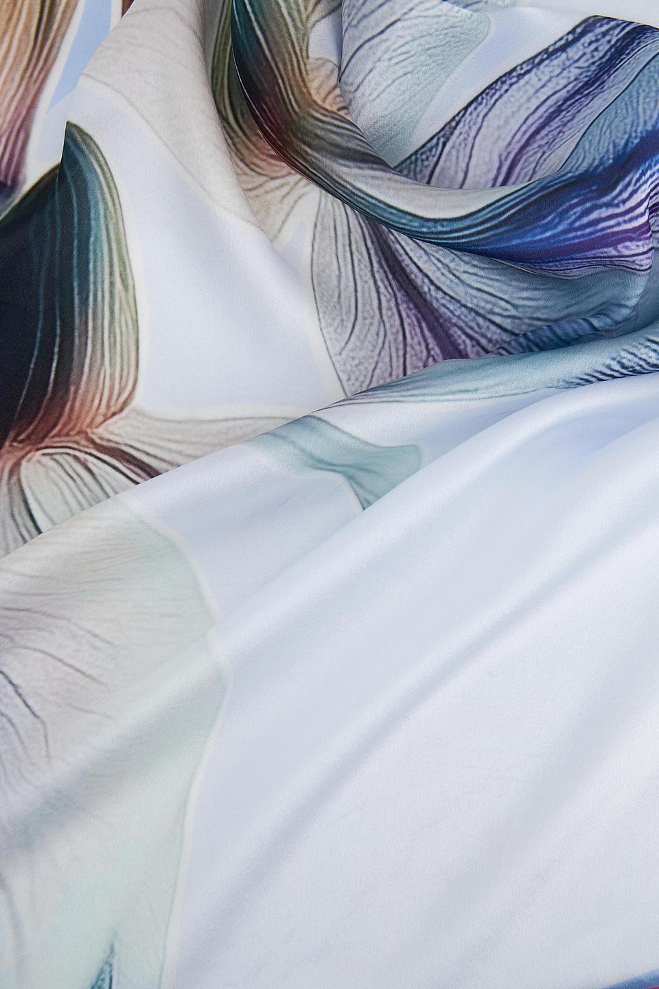 Шарф Marc Cain с цветочным принтом