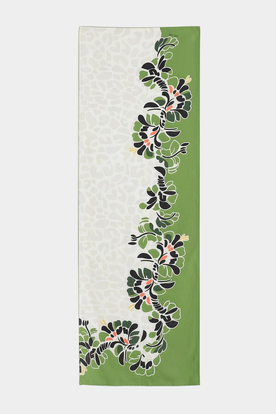 Шарф Marc Cain с цветочным принтом