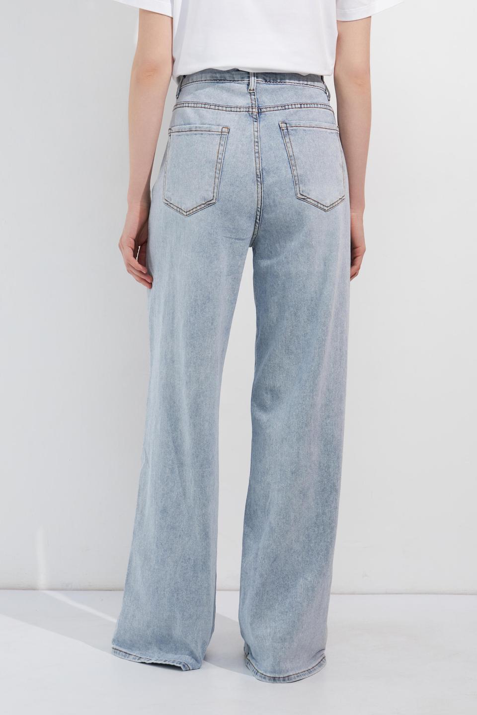 555 DENIM
