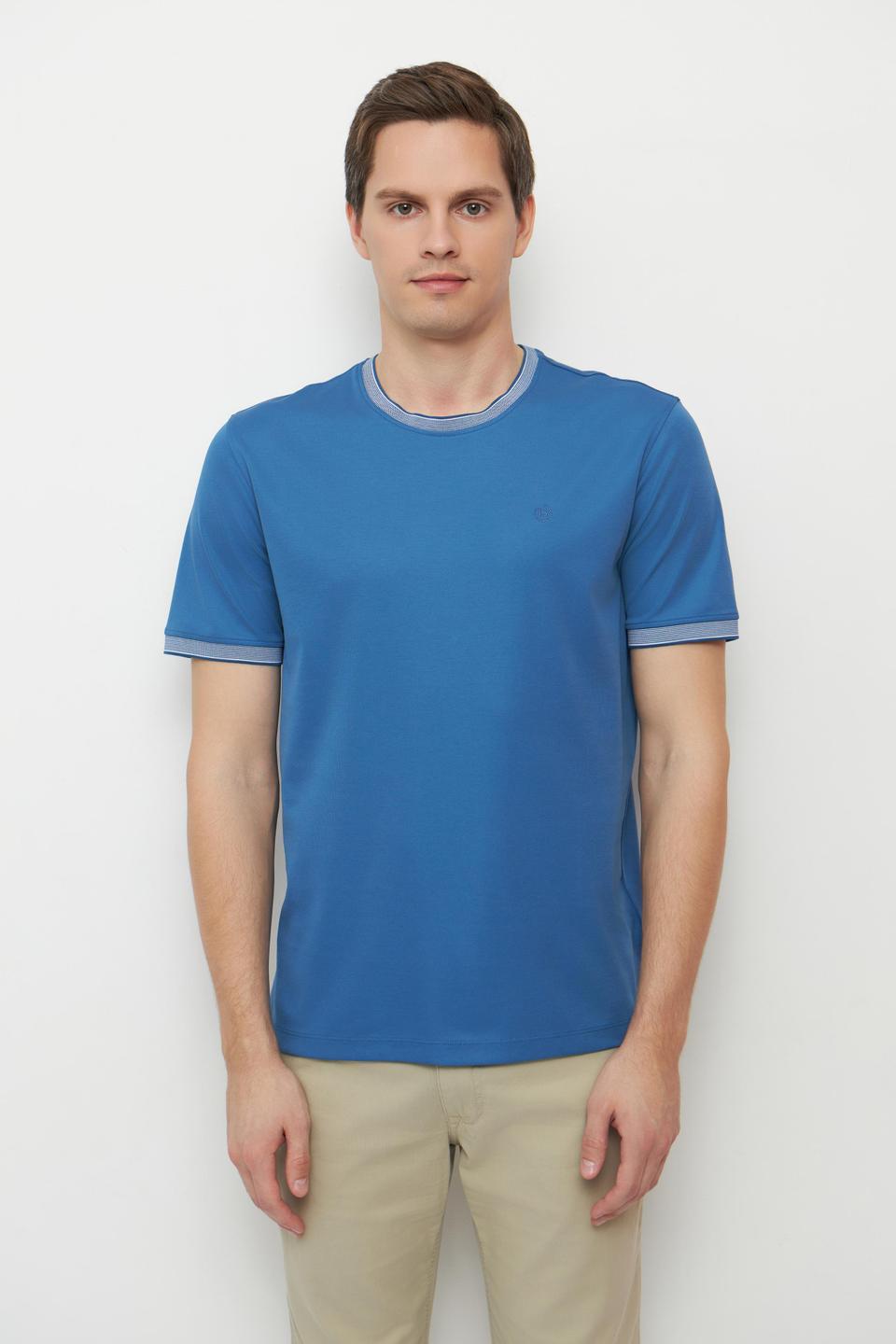 Синяя футболка Bugatti с контрастной отделкой