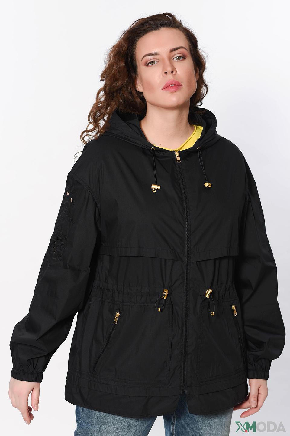 Ветровка Escada Sport чёрная с вышивкой