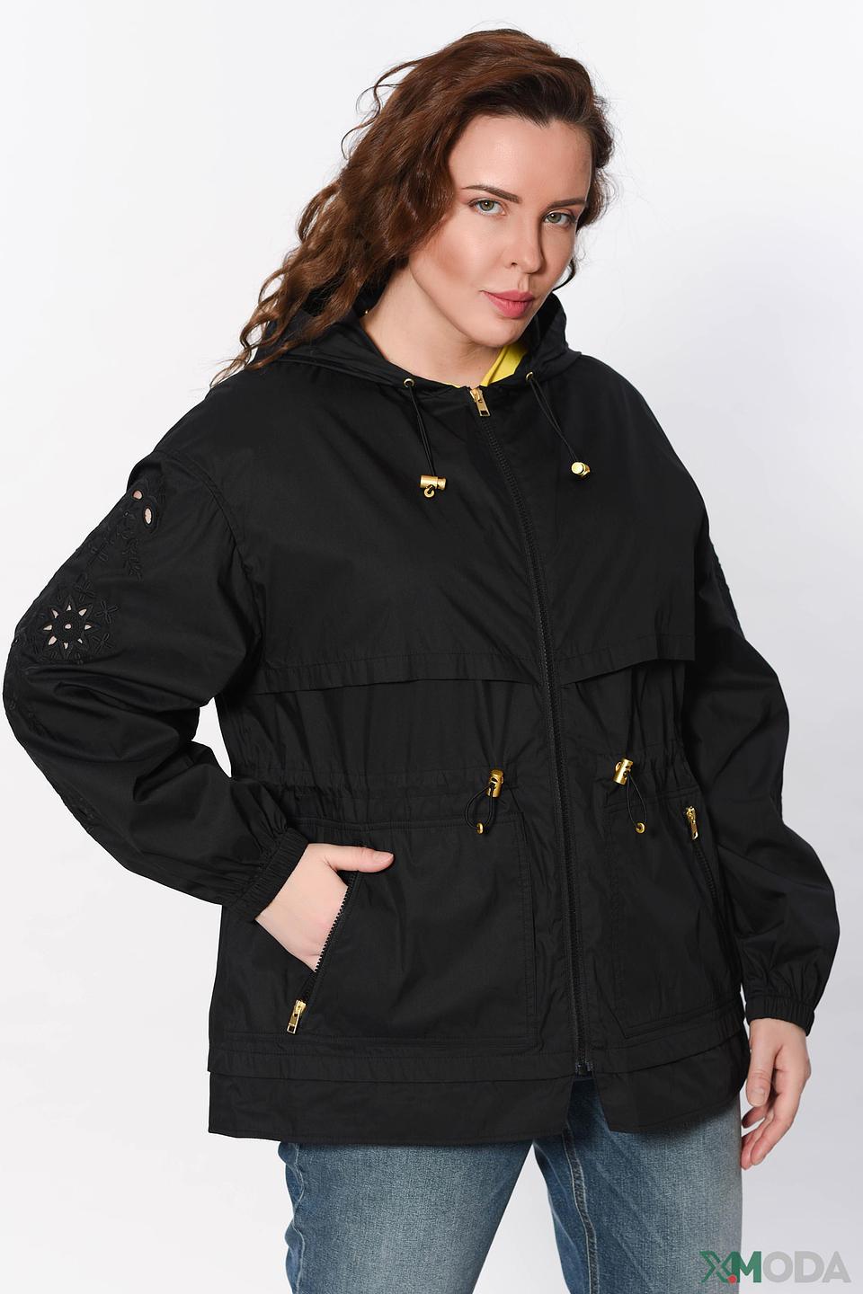 Ветровка Escada Sport чёрная с вышивкой