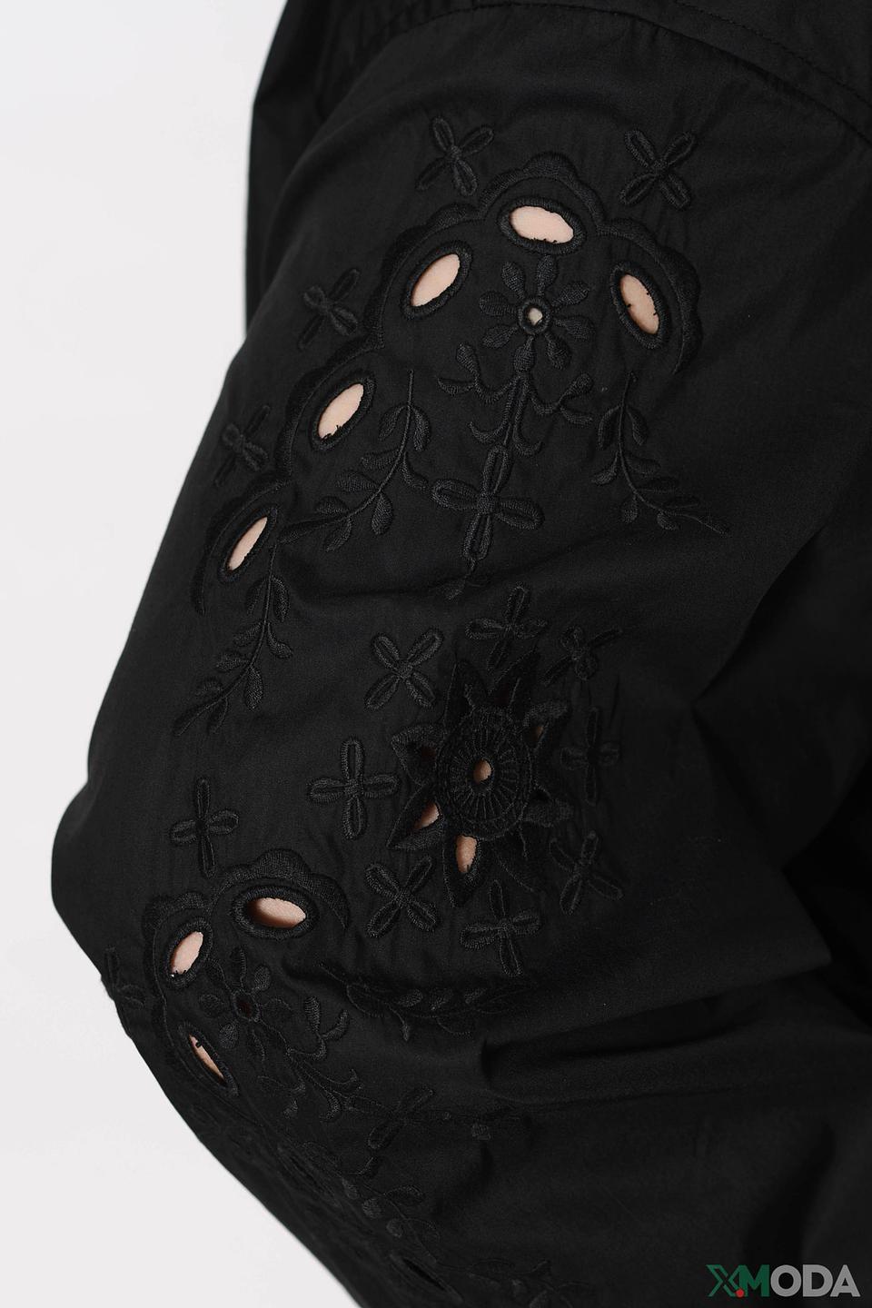 Ветровка Escada Sport чёрная с вышивкой