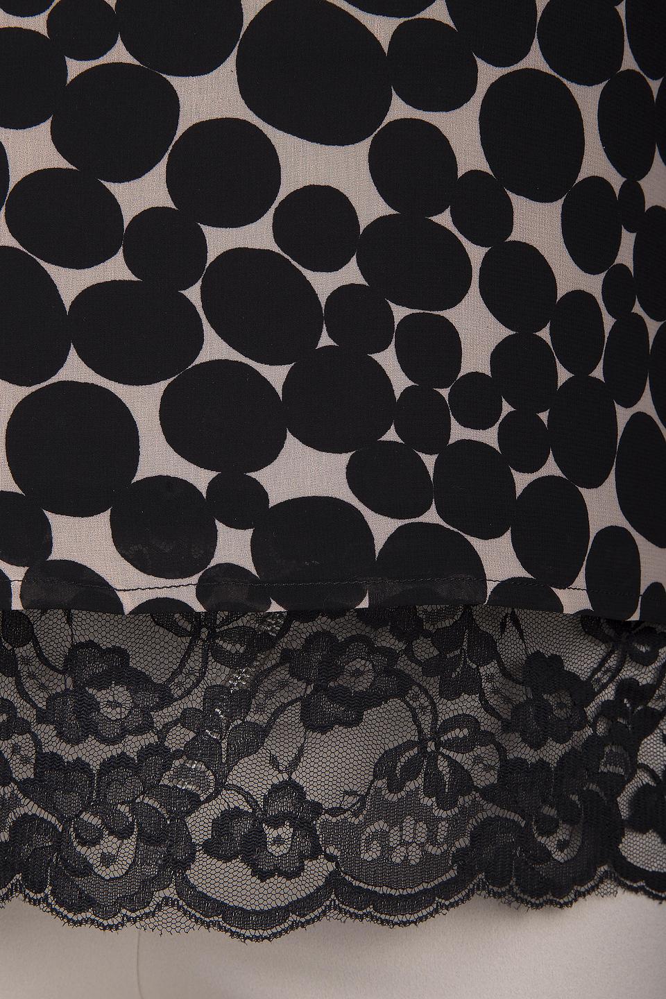 Блуза Passport с кружевом и горохом