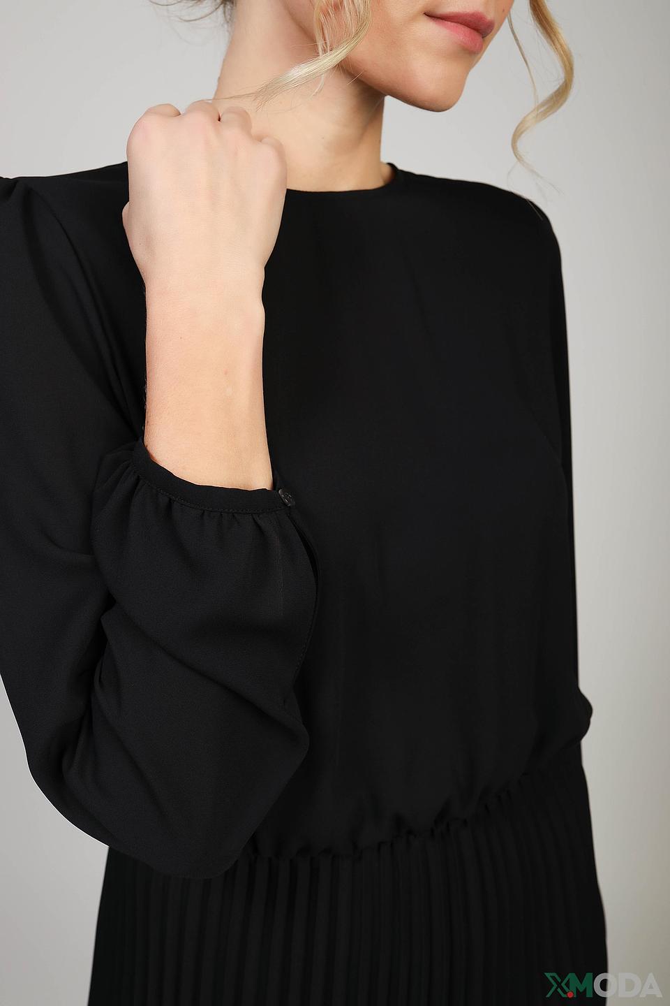 Платье Luisa Cerano чёрное плиссе