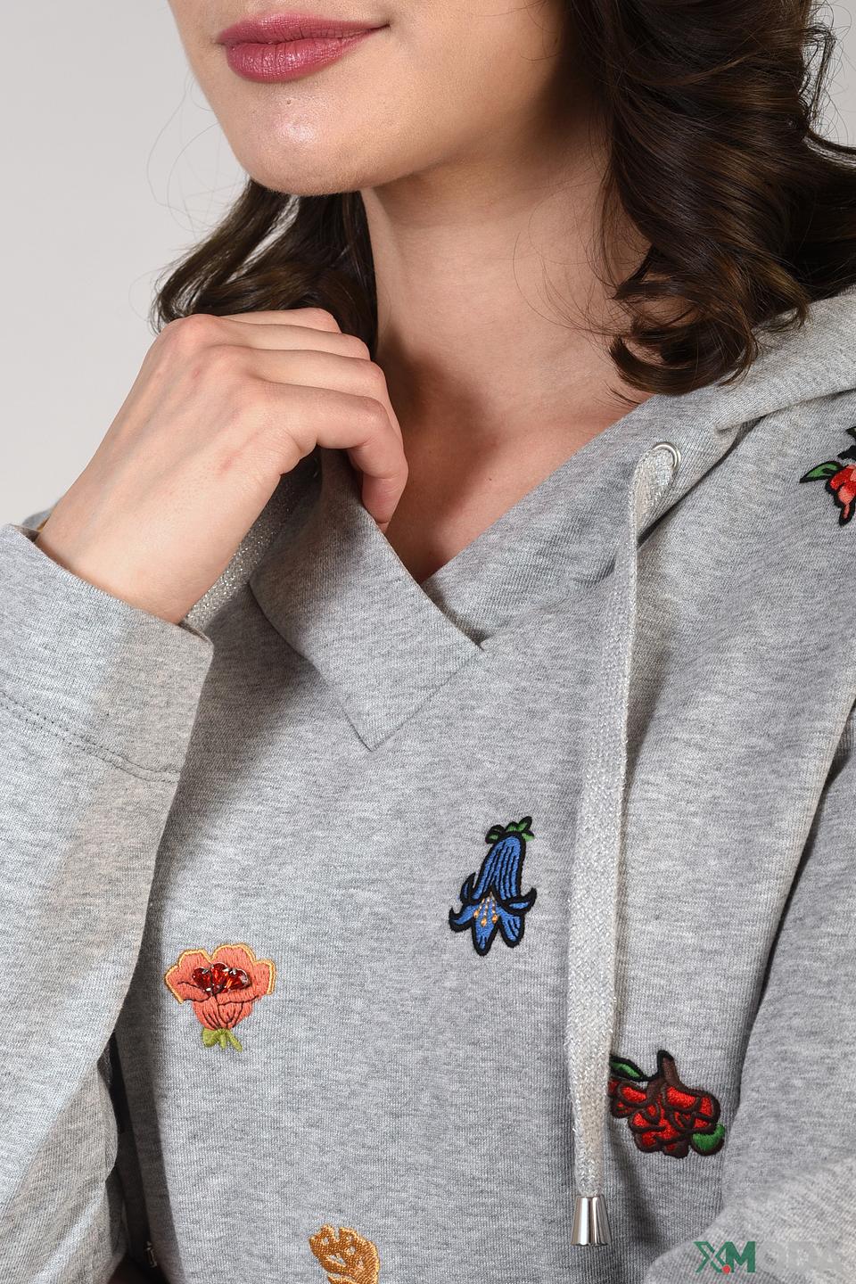 Пуловер Pezzo с вышивкой серый