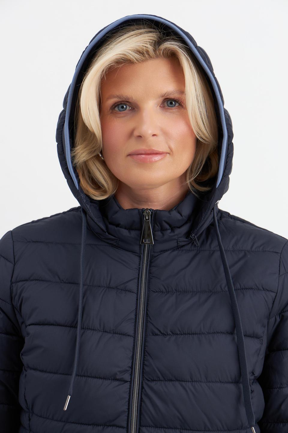 Тёмно-синяя стеганая куртка Betty Barclay outdoor с капюшоном