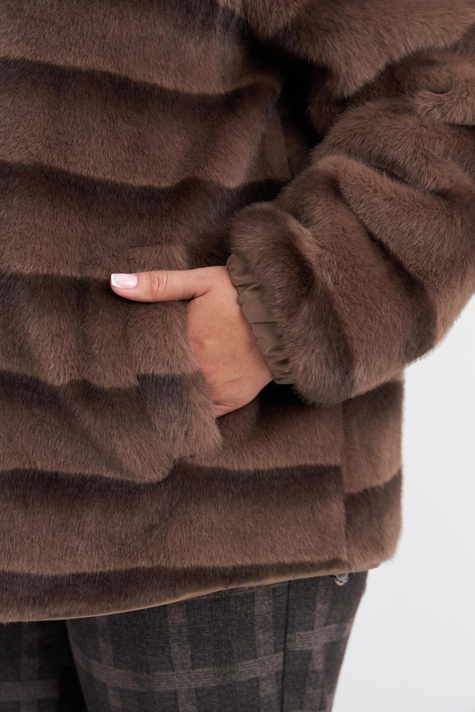 Коричневая куртка из искусственного меха Betty Barclay outdoor